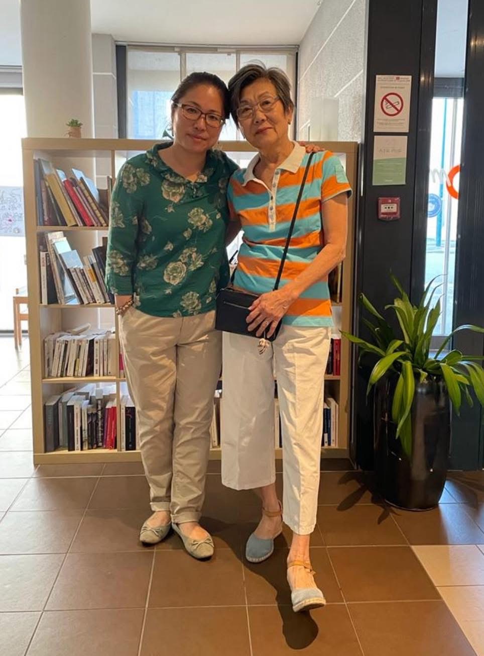 車慧文女士（右）與作者李筱筠女士合影｜圖片由作者李筱筠提供